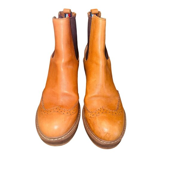 Tommy Hilfiger Women 9.5 Platform Camel Leather Wedge Chelsea Boots Brogue Boho - Picture 4 of 13